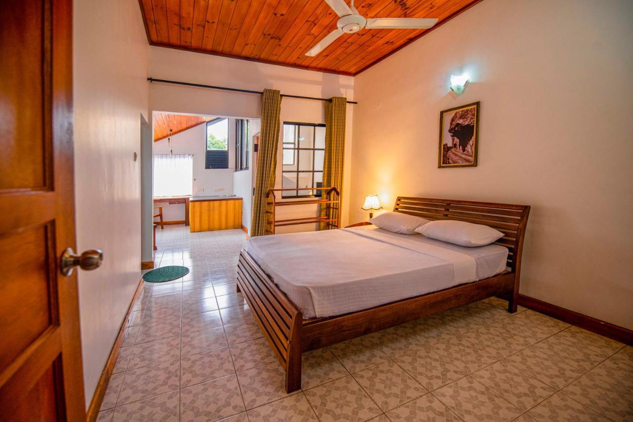 Aa Bungalow Канді Екстер'єр фото